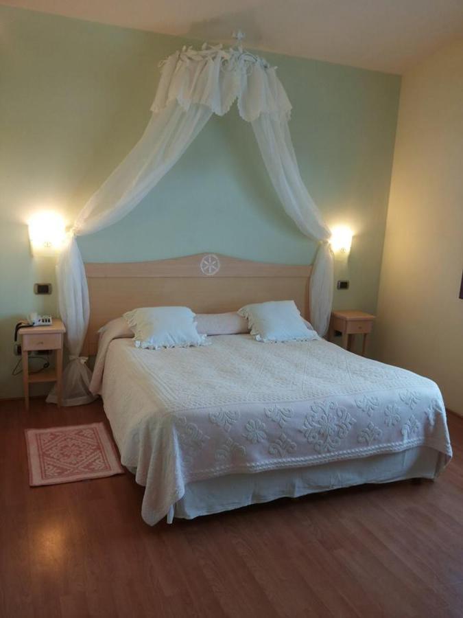 카포텔라 Gentarrubia B&B 외부 사진